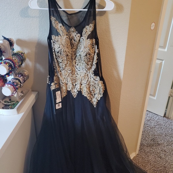 Black dress size 10 - Picture 2 of 4